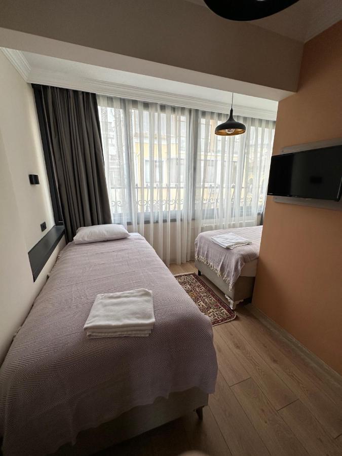 Terrace Guesthouse Istanbul Exteriör bild
