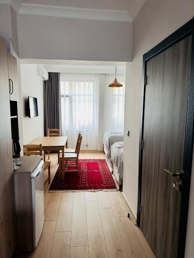 Terrace Guesthouse Istanbul Exteriör bild