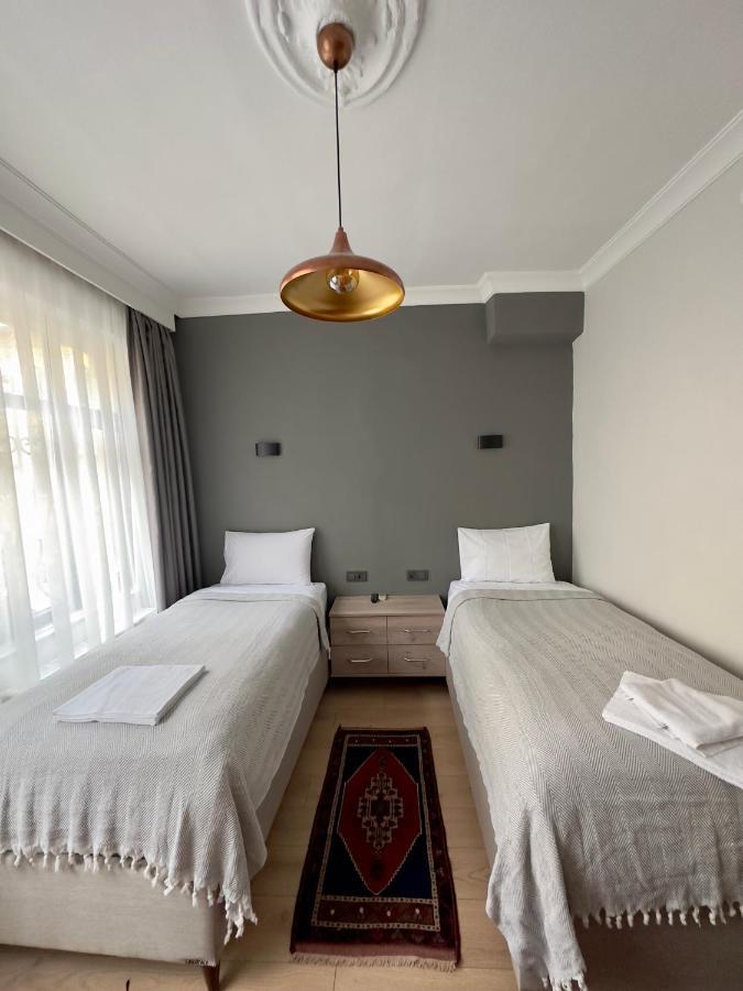 Terrace Guesthouse Istanbul Exteriör bild