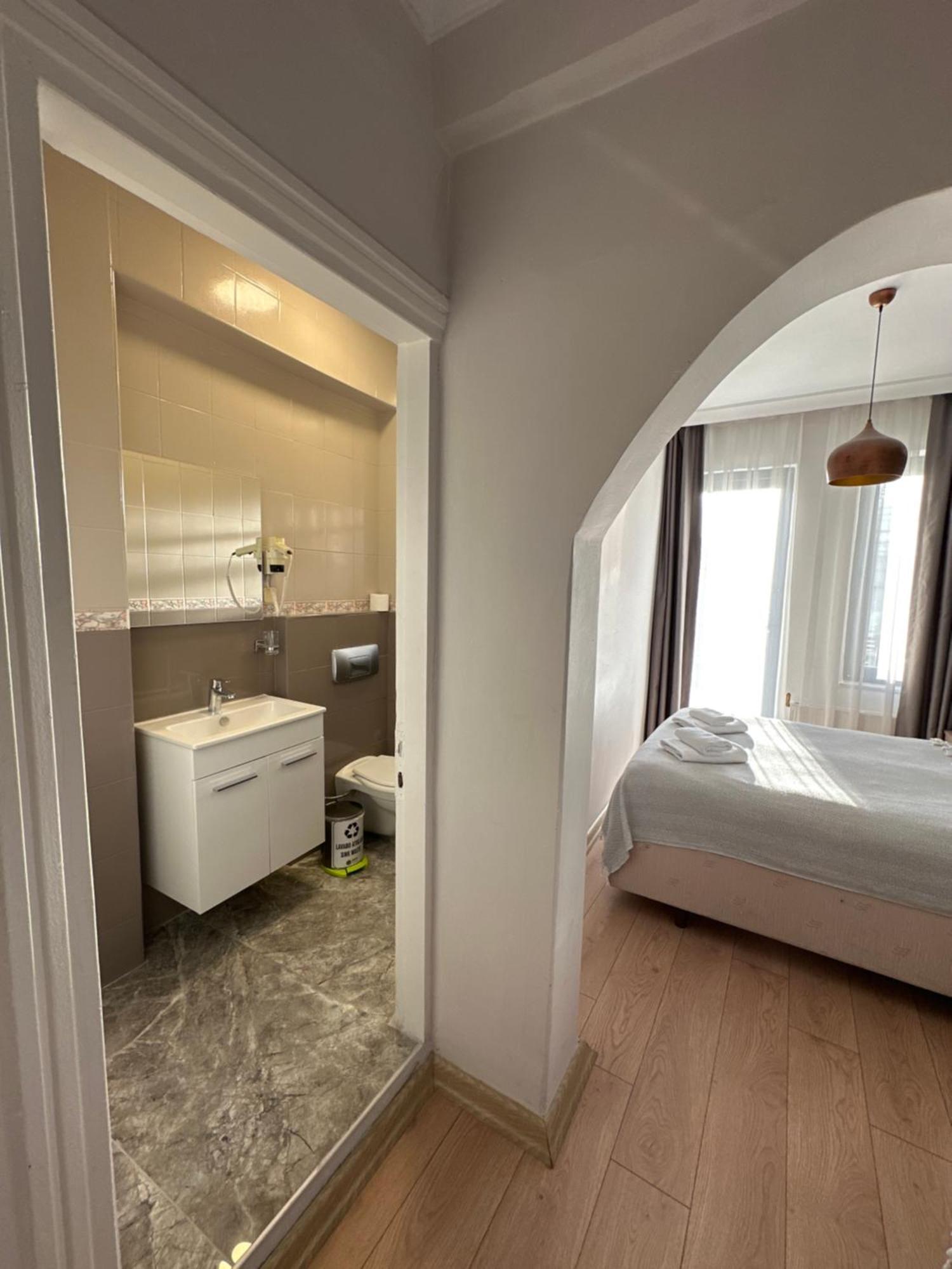 Terrace Guesthouse Istanbul Exteriör bild